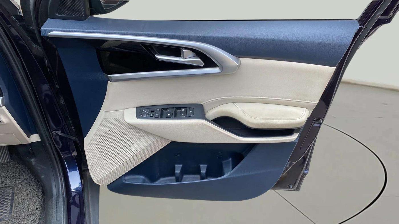 2022 KIA CARENS LUXURY 1.5 DIESEL 7 STR, Diesel, Manual, 40,966 km, Driver Side Door Panels Control