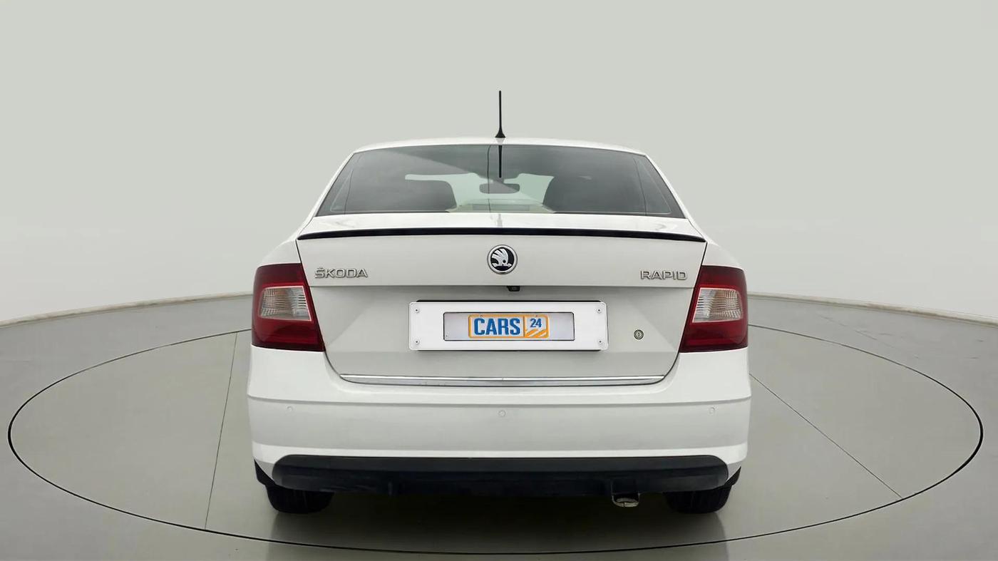 2018 Skoda Rapid STYLE 1.6 MPI, Petrol, Manual, 75,846 km, Back/Rear