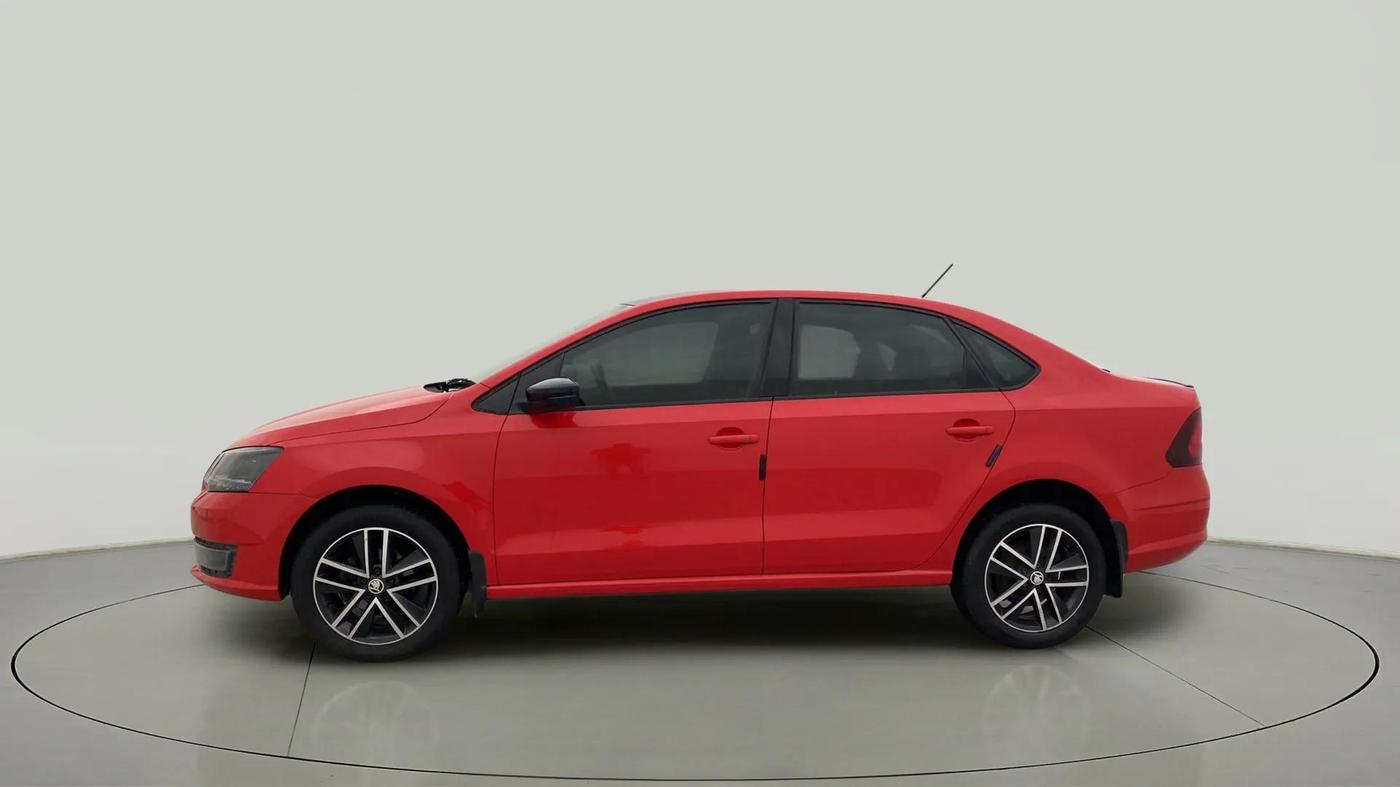 2018 Skoda Rapid STYLE 1.6 MPI, Petrol, Manual, 73,329 km, Left Side