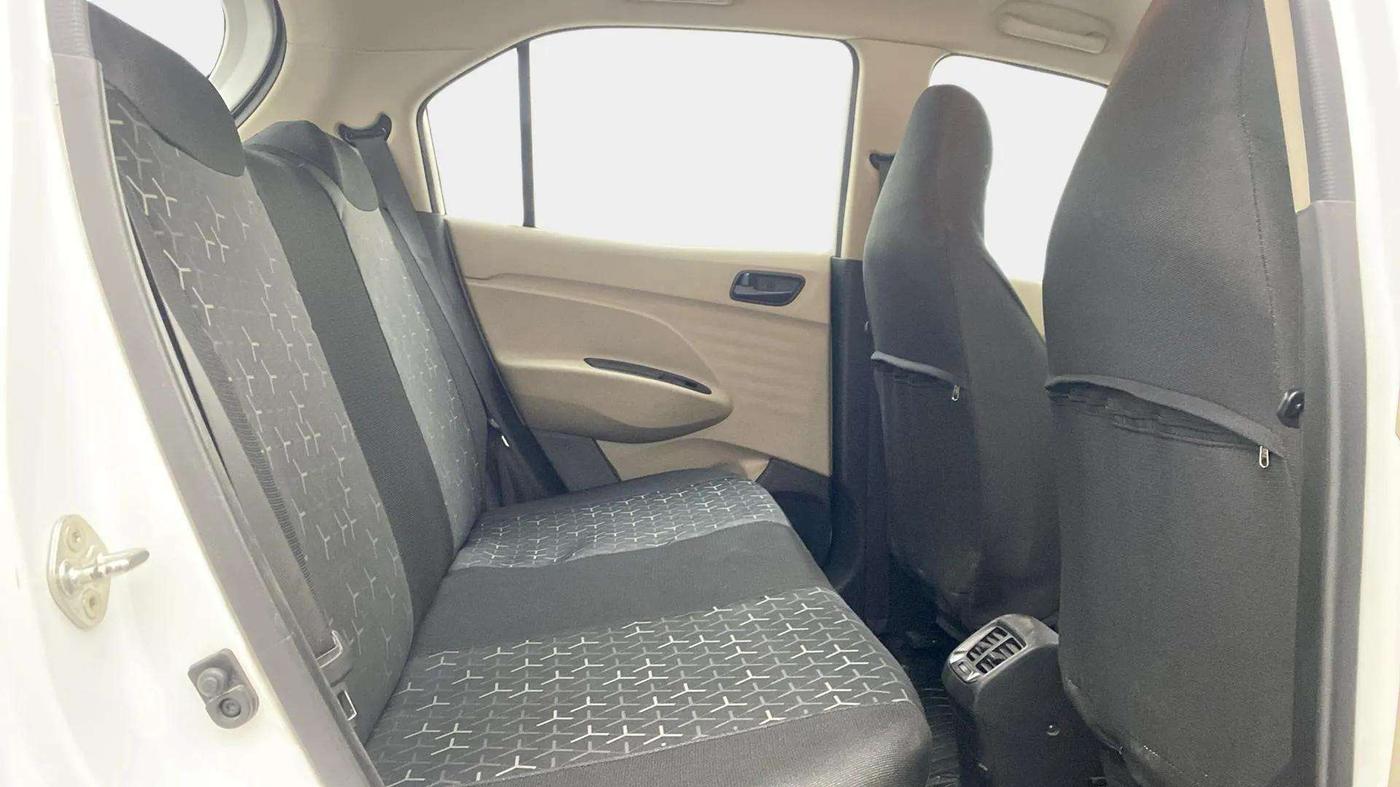 2020 Hyundai NEW SANTRO MAGNA 1.1 CORPORATE EDITION AMT, Petrol, Automatic, 24,190 km, Right Side Rear Door Cabin