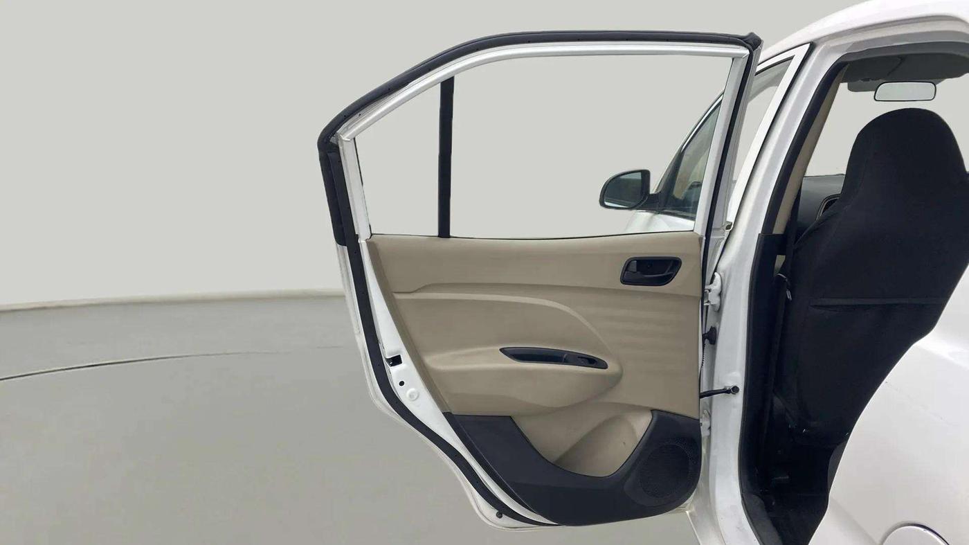 2020 Hyundai NEW SANTRO MAGNA 1.1 CORPORATE EDITION AMT, Petrol, Automatic, 24,190 km, LHS Rear Door
