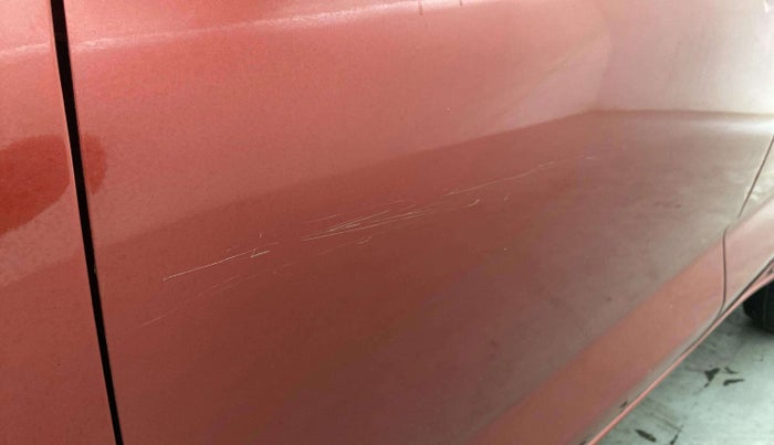 2018 Datsun Redi Go T (O), Petrol, Manual, 57,414 km, Front passenger door - Slightly dented