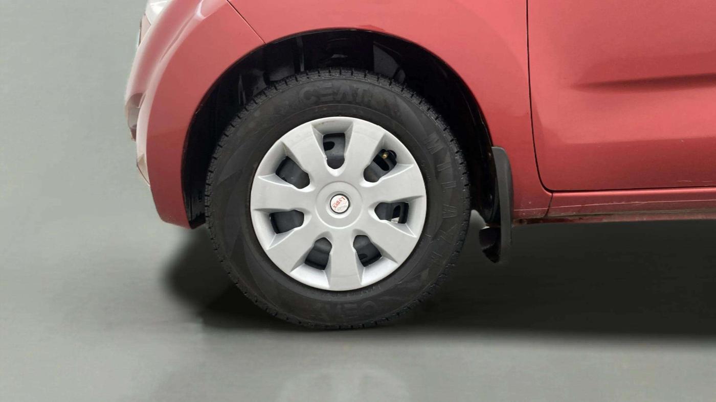 2018 Datsun Redi Go T (O), Petrol, Manual, 57,476 km, Left Front Wheel