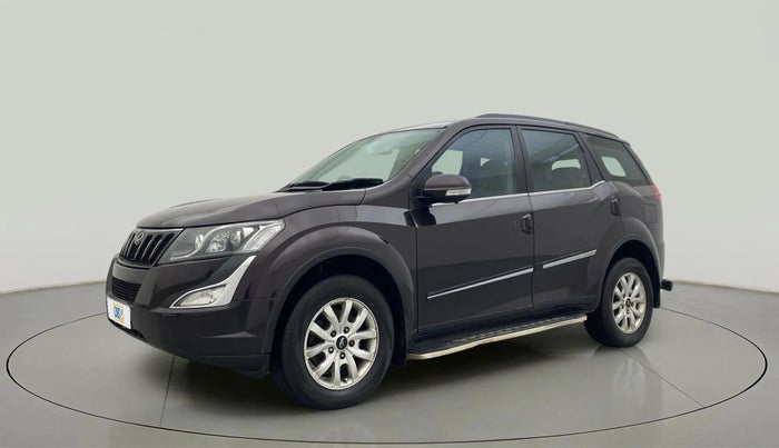 2017 Mahindra XUV500 W10, Diesel, Manual, 88,175 km, Left Front Diagonal