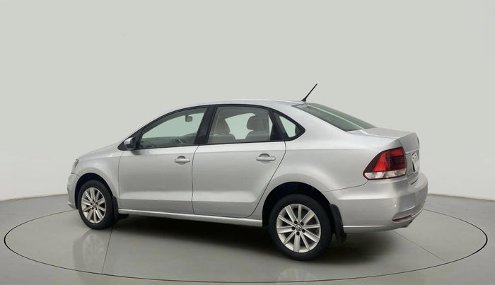 2015 Volkswagen Vento HIGHLINE 1.6 MPI, Petrol, Manual, 93,067 km, Left Front Diagonal