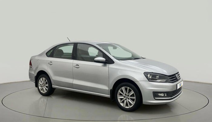 2015 Volkswagen Vento HIGHLINE 1.6 MPI, Petrol, Manual, 93,067 km, Right Front Diagonal