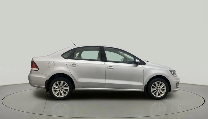 2015 Volkswagen Vento HIGHLINE 1.6 MPI, Petrol, Manual, 93,067 km, Right Side View