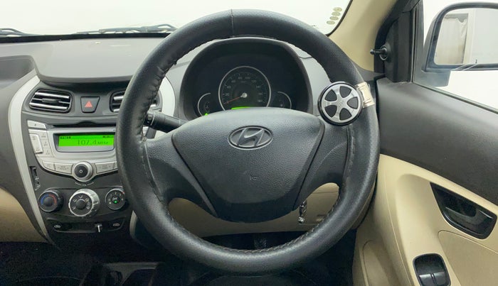 2013 Hyundai Eon MAGNA +, Petrol, Manual, 23,961 km, Steering Wheel Close Up