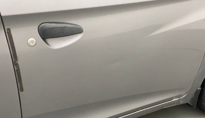 2013 Hyundai Eon MAGNA +, Petrol, Manual, 23,961 km, Driver-side door - Minor scratches