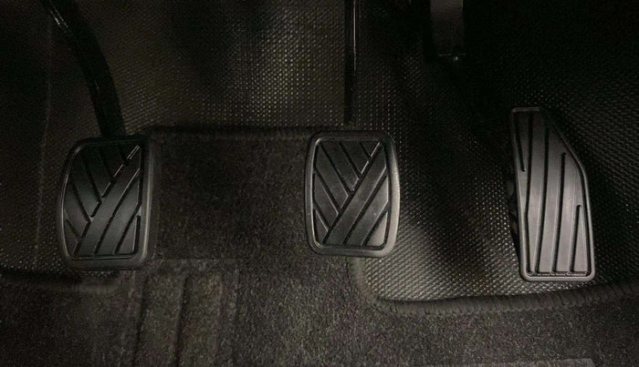 2019 Maruti Baleno ZETA PETROL 1.2, Petrol, Manual, 54,353 km, Pedals
