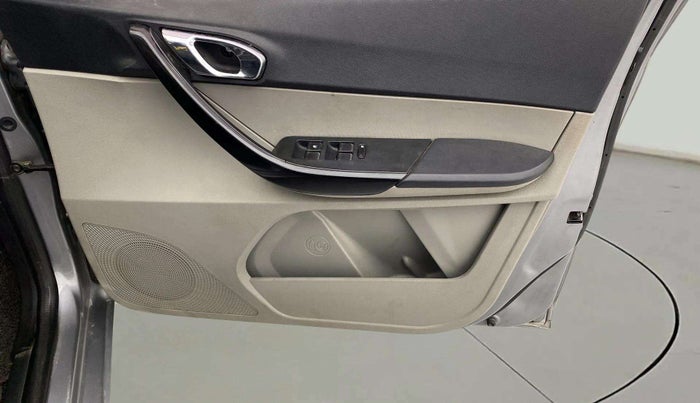 2019 Tata Tiago XZ PLUS PETROL, Petrol, Manual, 92,038 km, Driver Side Door Panels Control