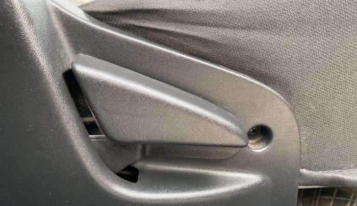 2019 Datsun Go Plus T(O), Petrol, Manual, 24,410 km, Driver Side Adjustment Panel