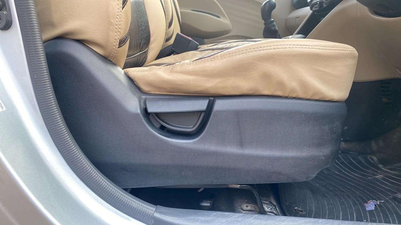 2019 Hyundai NEW SANTRO ASTA MT, Petrol, Manual, 10,125 km, Driver Side Adjustment Panel