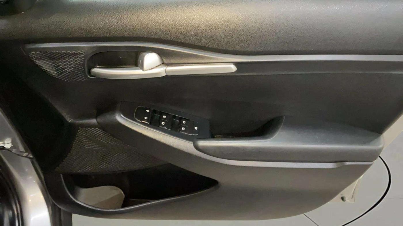 2020 KIA SELTOS HTE 1.5 DIESEL, Diesel, Manual, 76,356 km, Driver Side Door Panels Control