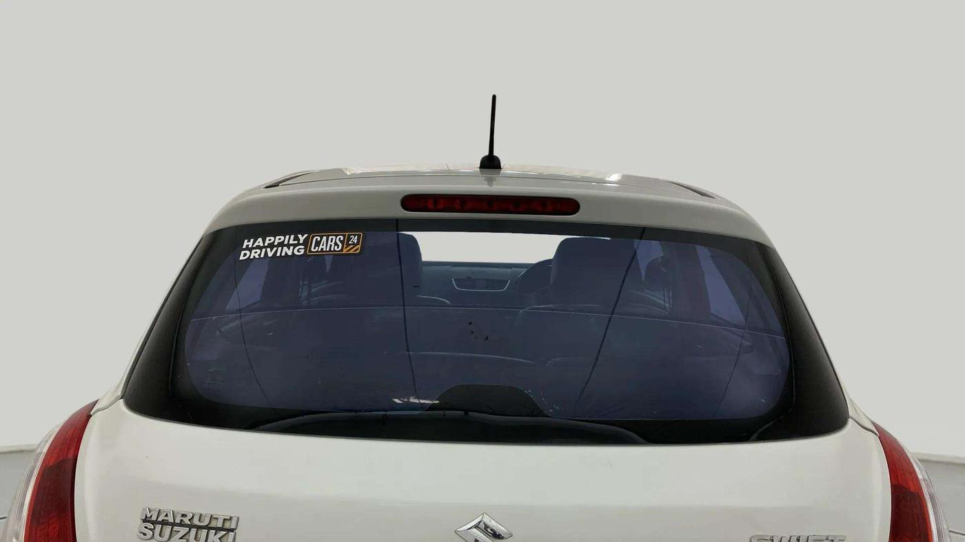 2015 Maruti Swift VXI, Petrol, Manual, 69,965 km, Rear Windshield