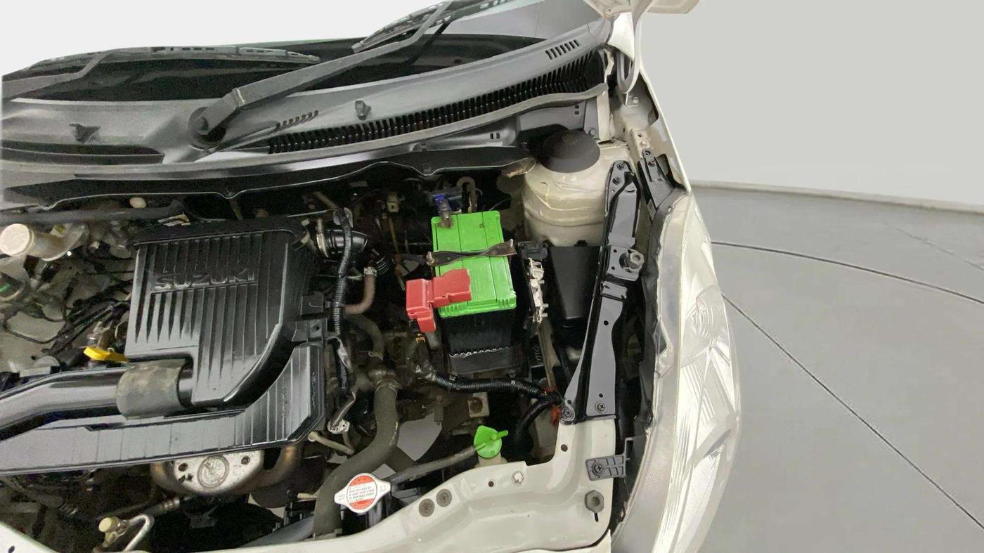 2015 Maruti Swift VXI, Petrol, Manual, 69,965 km, Engine View - Left