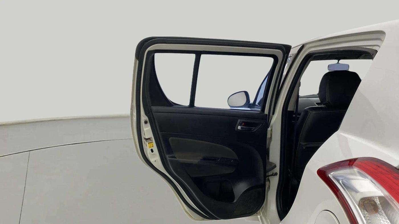 2015 Maruti Swift VXI, Petrol, Manual, 69,965 km, LHS Rear Door