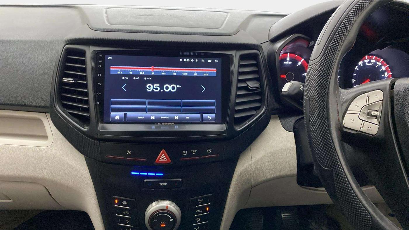 2022 Mahindra XUV300 W6 1.5 Sunroof Diesel, Diesel, Manual, 64,038 km, Air Conditioner