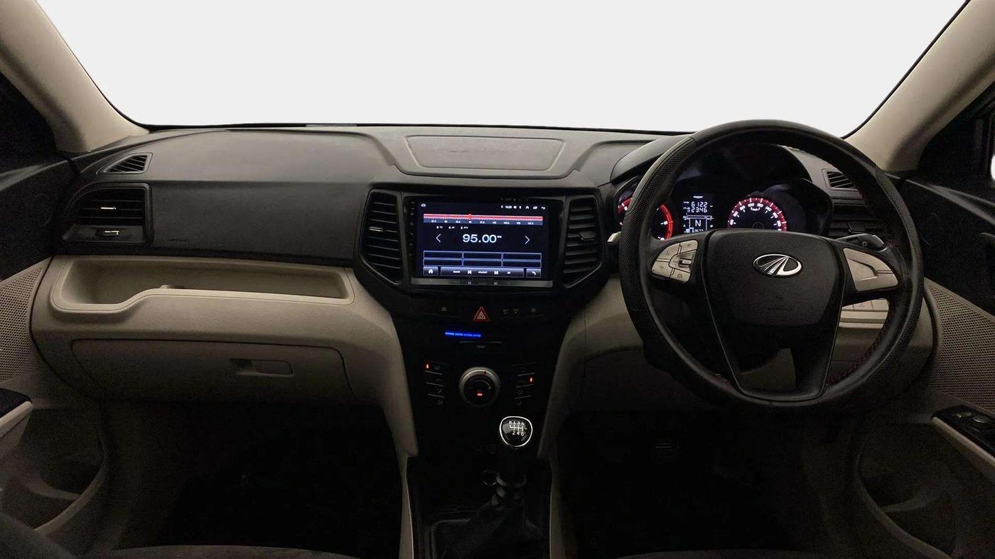 2022 Mahindra XUV300 W6 1.5 Sunroof Diesel, Diesel, Manual, 64,038 km, Dashboard