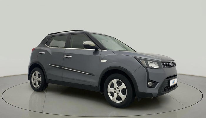 2022 Mahindra XUV300 W6 1.5 Sunroof Diesel, Diesel, Manual, 63,672 km, Right Front Diagonal