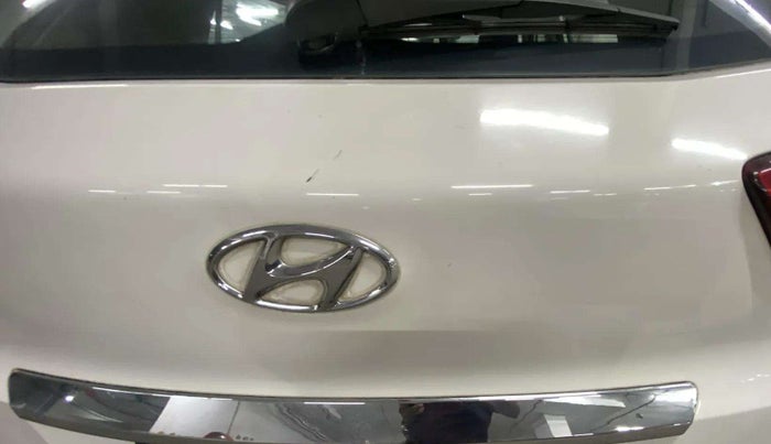 2018 Hyundai Creta SX AT 1.6 PETROL, Petrol, Automatic, 67,322 km, Dicky (Boot door) - Minor scratches