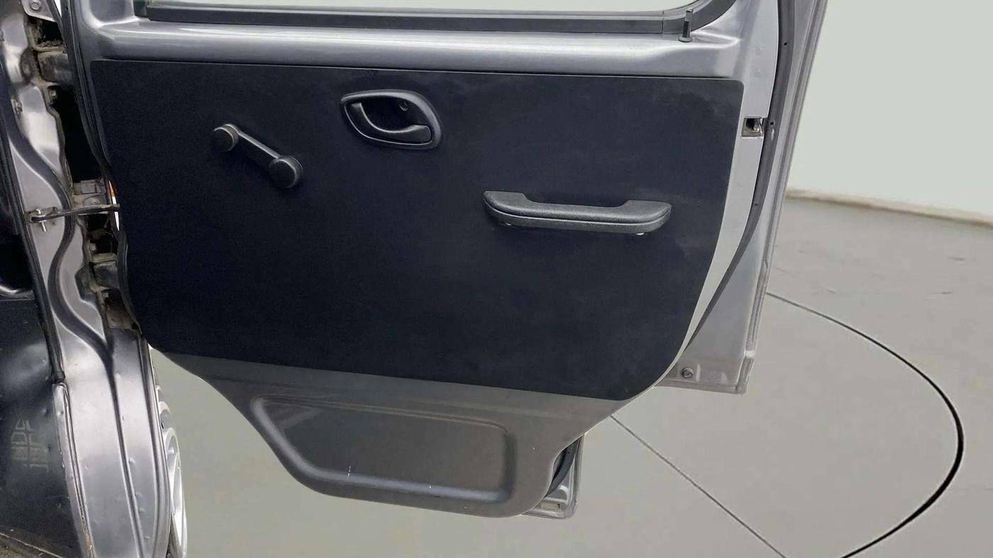 2021 Maruti Eeco 7 STR, Petrol, Manual, 15,131 km, Driver Side Door Panels Control