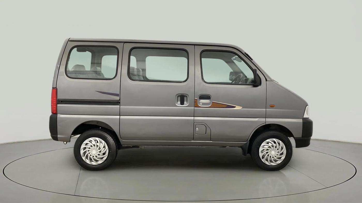 2021 Maruti Eeco 7 STR, Petrol, Manual, 15,131 km, Right Side View