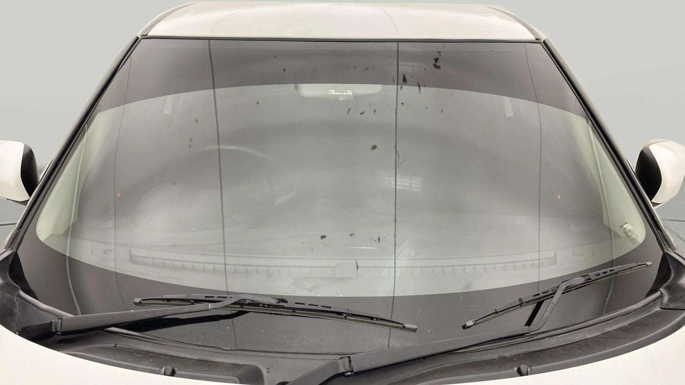 2021 Maruti Swift VXI, Petrol, Manual, 49,240 km, Front Windshield