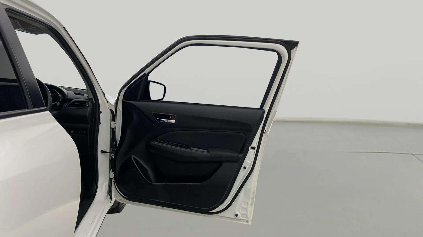2021 Maruti Swift VXI, Petrol, Manual, 49,240 km, RHS Front Door