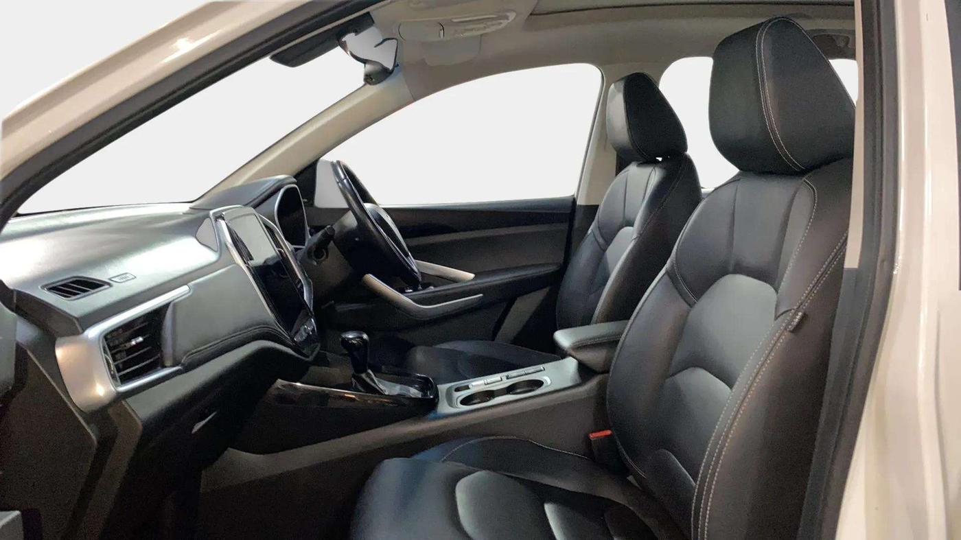 2019 MG HECTOR SHARP 1.5 DCT PETROL, Petrol, Automatic, 38,677 km, Right Side Front Door Cabin