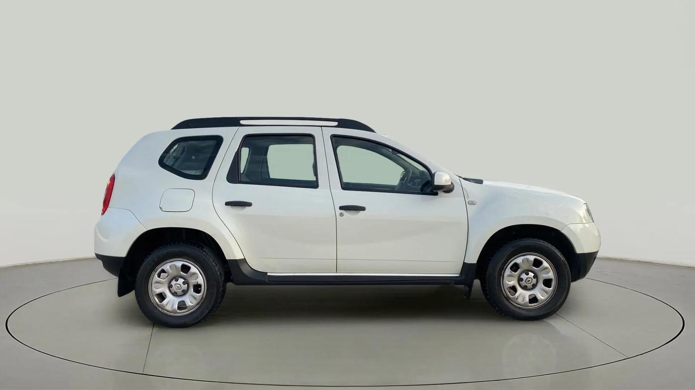 2014 Renault Duster 85 PS RXL DIESEL, Diesel, Manual, 91,358 km, Right Side