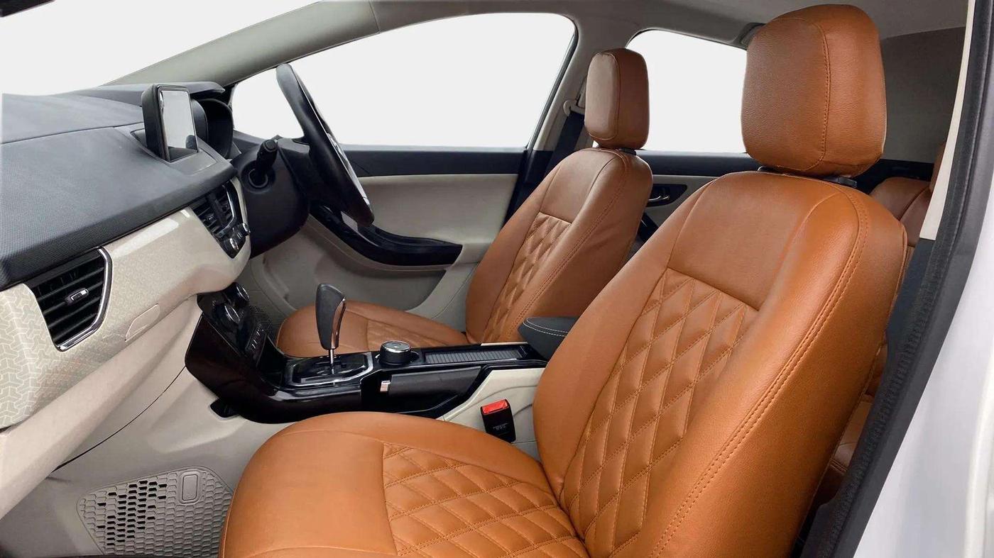 2021 Tata NEXON XZA PLUS (O) PETROL, Petrol, Automatic, 32,213 km, Right Side Front Door Cabin