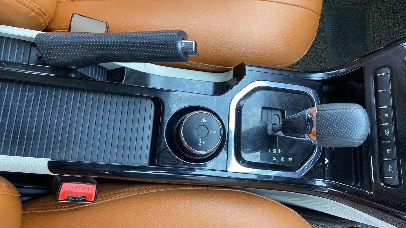 2021 Tata NEXON XZA PLUS (O) PETROL, Petrol, Automatic, 32,213 km, Gear Lever