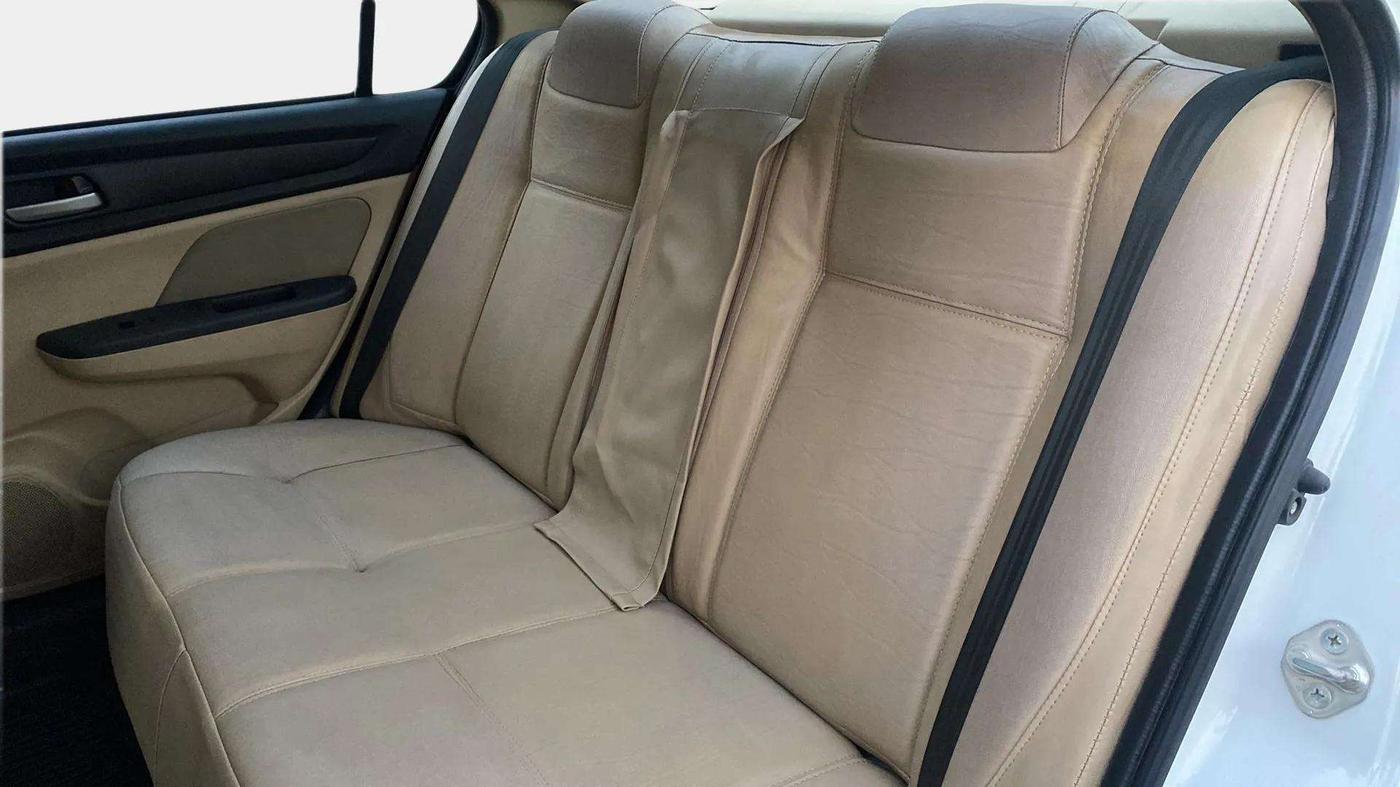 2021 Honda Amaze 1.2L I-VTEC VX CVT, Petrol, Automatic, 36,478 km, Right Side Rear Door Cabin