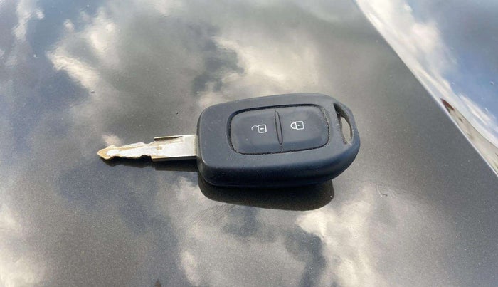 2016 Renault Kwid RXT 0.8, Petrol, Manual, 52,786 km, Key Close Up