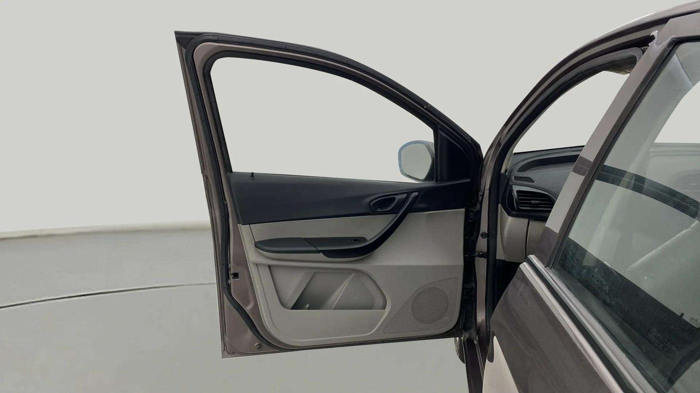 2017 Tata Tiago XTA PETROL, Petrol, Automatic, 41,575 km, LHS Front Door