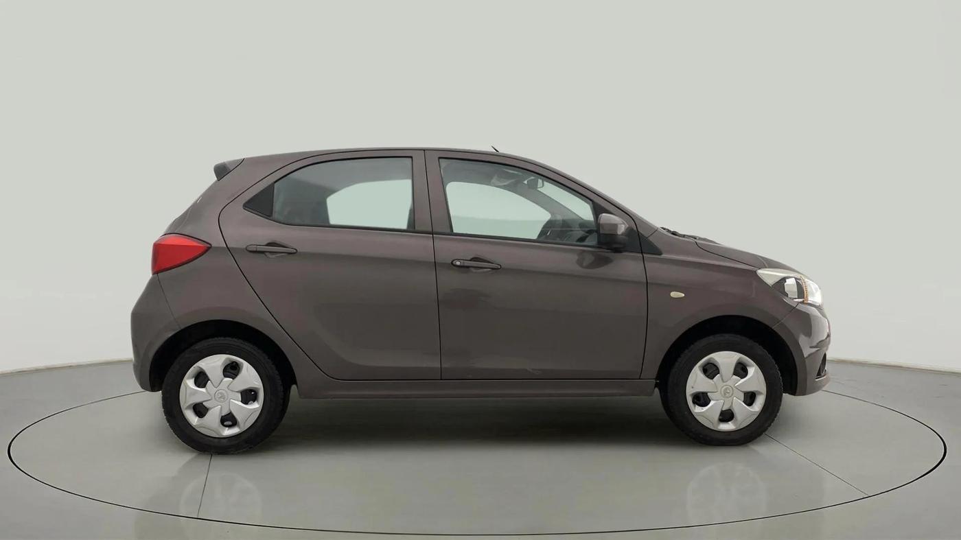 2017 Tata Tiago XTA PETROL, Petrol, Automatic, 41,575 km, Right Side View