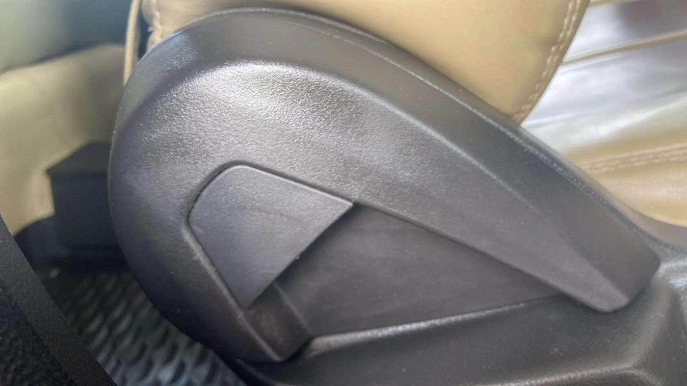 2018 Ford FREESTYLE TITANIUM 1.2 PETROL, Petrol, Manual, 65,172 km, Driver Side Adjustment Panel