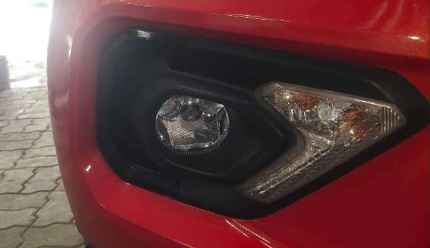 2021 Tata NEXON XMA SUNROOF PETROL, Petrol, Automatic, 83,875 km, Right fog light - Fog light not working