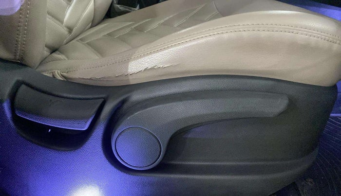 2019 Hyundai Creta SX AT 1.6 PETROL, Petrol, Automatic, 42,149 km, Driver Side Adjustment Panel