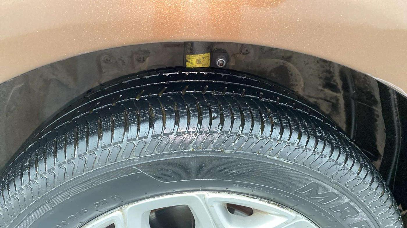 2016 Ford Ecosport TITANIUM 1.5L DIESEL (OPT), Diesel, Manual, 97,655 km, Left Front Tyre Tread