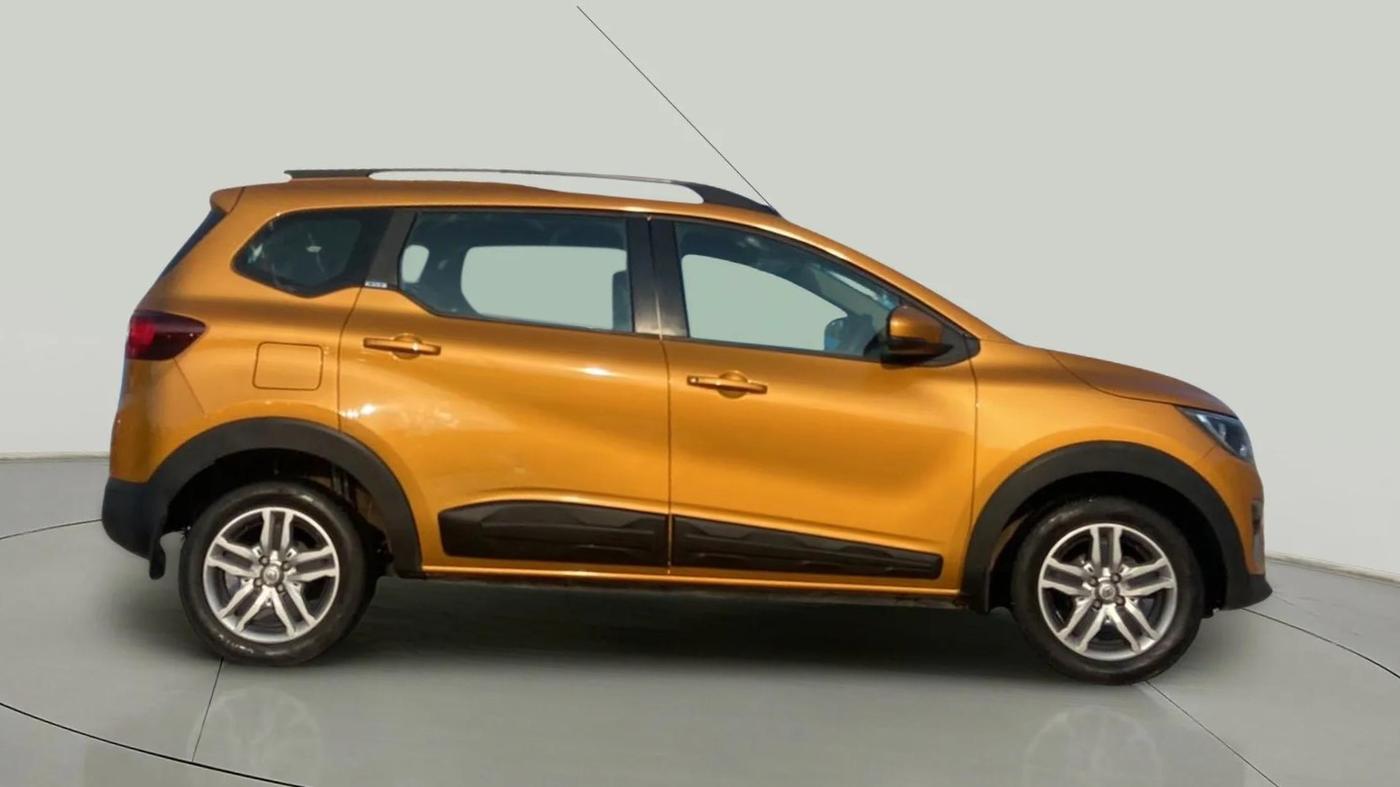 2021 Renault TRIBER RXZ, Petrol, Manual, 39,134 km, Right Side View