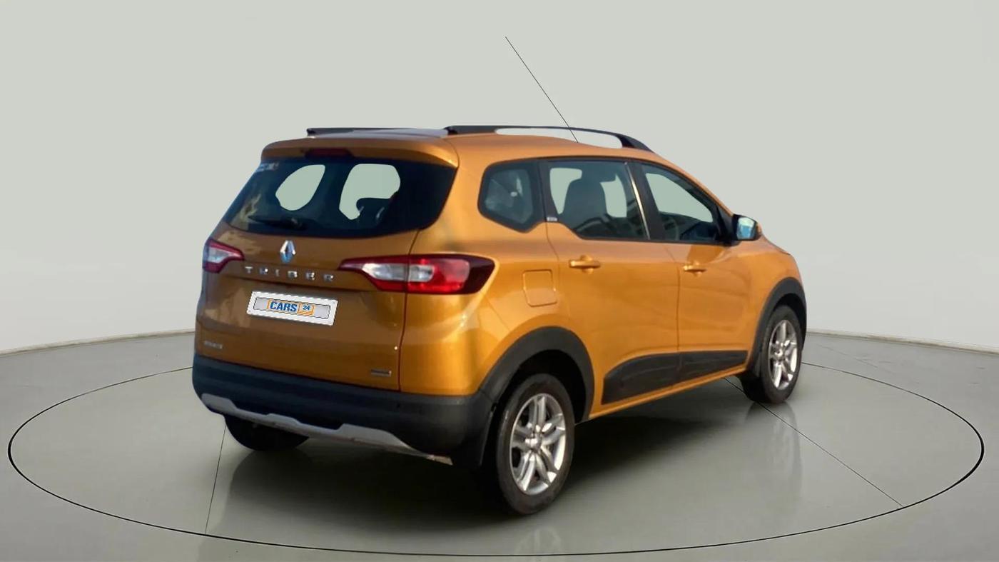 2021 Renault TRIBER RXZ, Petrol, Manual, 39,134 km, Right Back Diagonal