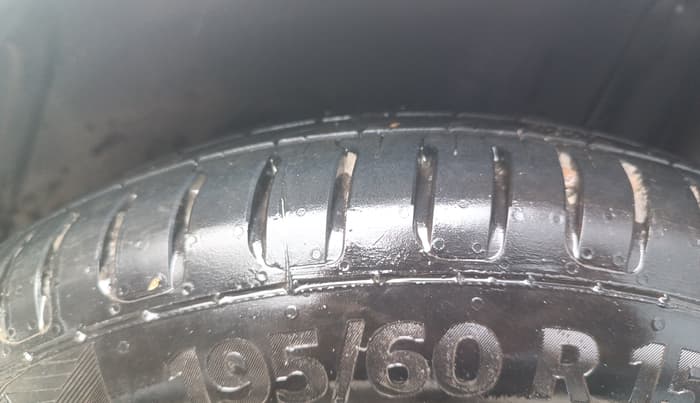 2019 Ford New Figo TITANIUM BLU 1.2 PETROL, Petrol, Manual, 33,768 km, Left Rear Tyre Tread