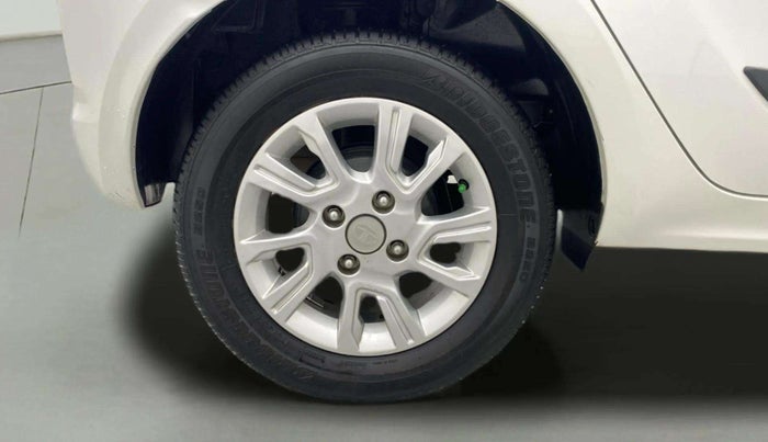 2017 Tata Tiago XZ PETROL, Petrol, Manual, 12,878 km, Right Rear Wheel