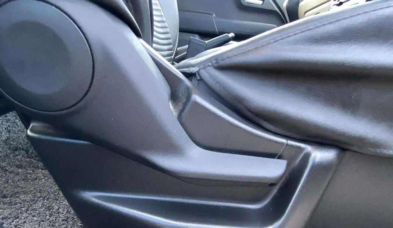2023 Maruti New Wagon-R ZXI 1.2 AMT, Petrol, Automatic, 8,308 km, Driver Side Adjustment Panel