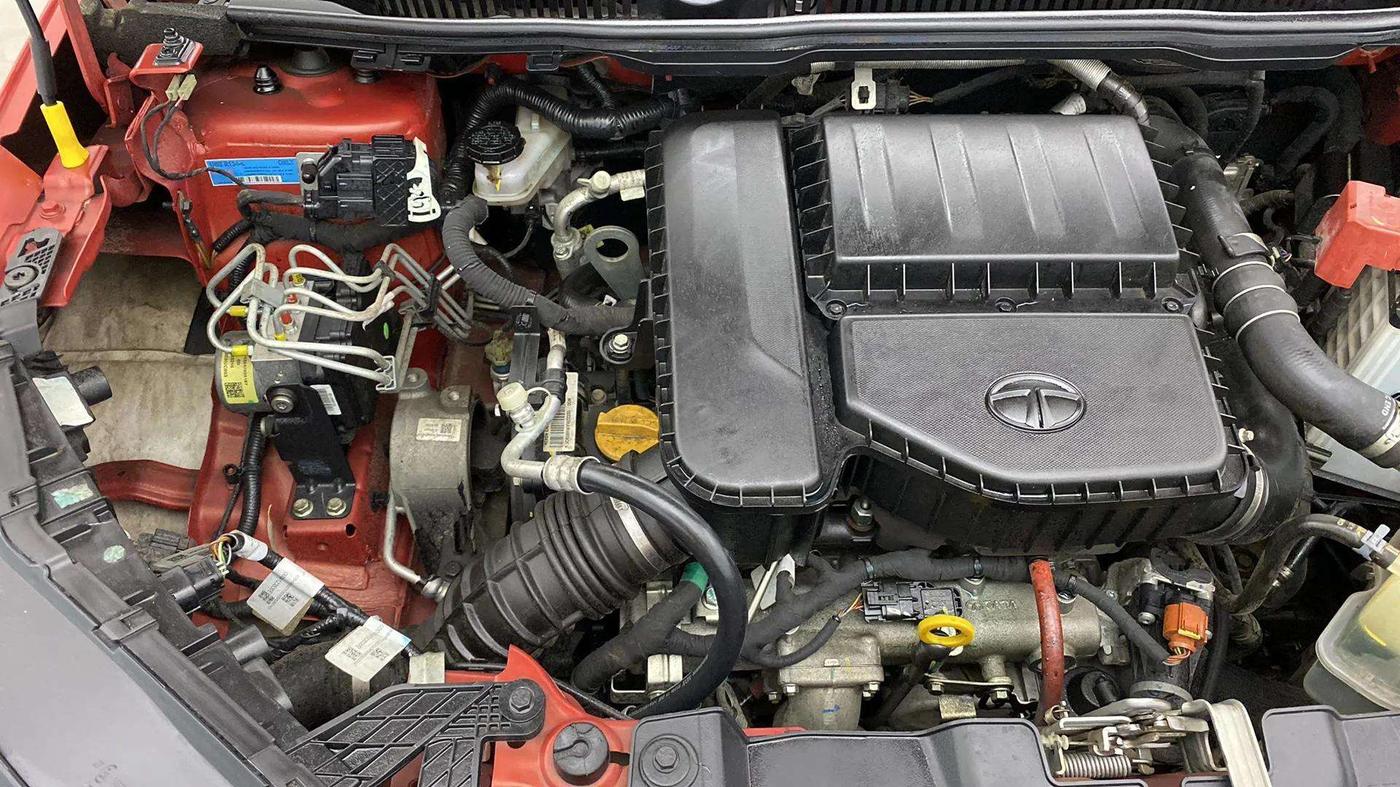 2023 Tata NEXON FEARLESS PLUS S 1.5 REVOTORQ 6 MT DT, Diesel, Manual, 11,404 km, Engine View - Right