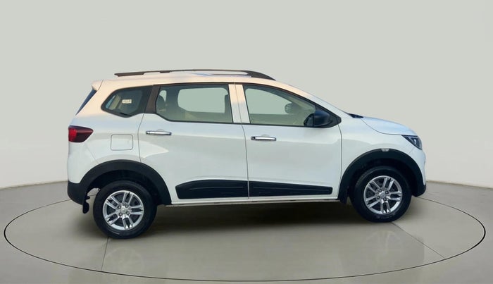 2023 Renault TRIBER RXE MT, Petrol, Manual, 6,919 km, Right Side View