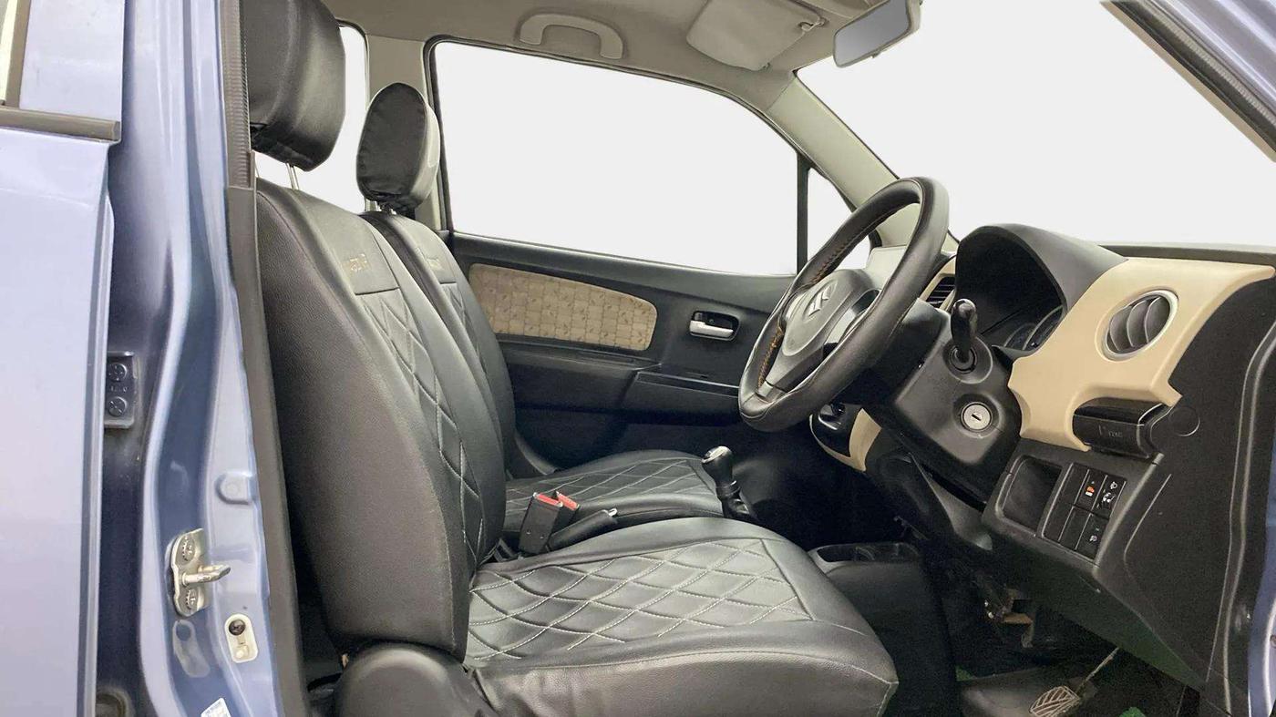 2017 Maruti Wagon R 1.0 VXI, Petrol, Manual, 81,689 km, Right Side Front Door Cabin