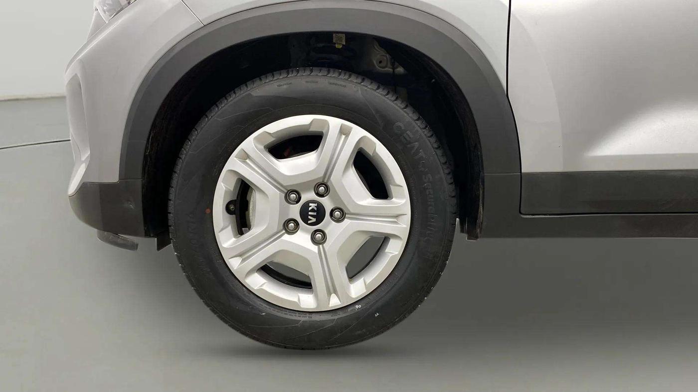 2021 KIA SONET HTK 1.2, Petrol, Manual, 9,094 km, Left Front Wheel